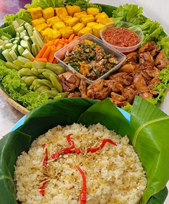 Nasi liwet dan aneka lauk, Dapoer Suprihatin